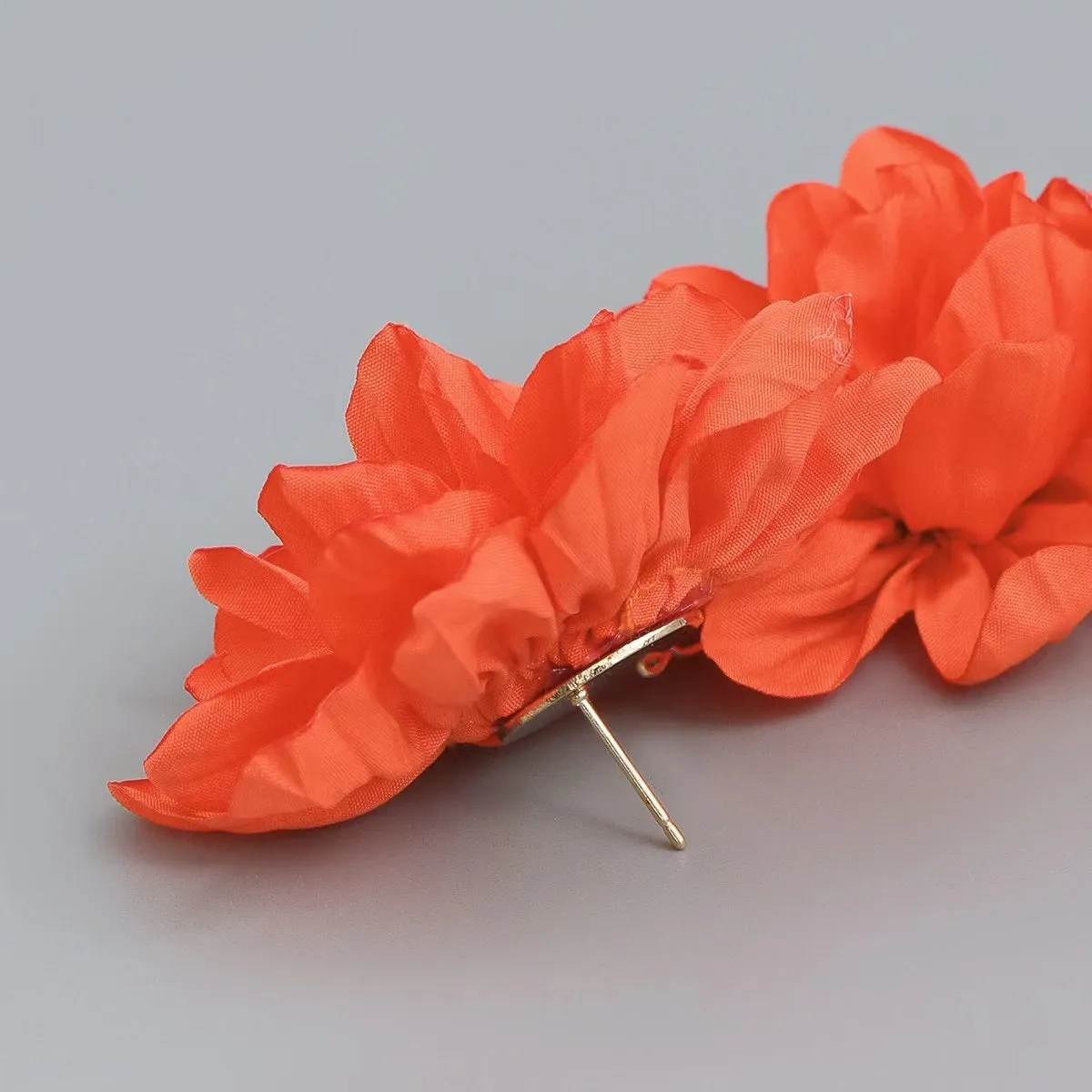 3D FLOWER EARRING Gloria Lanvin