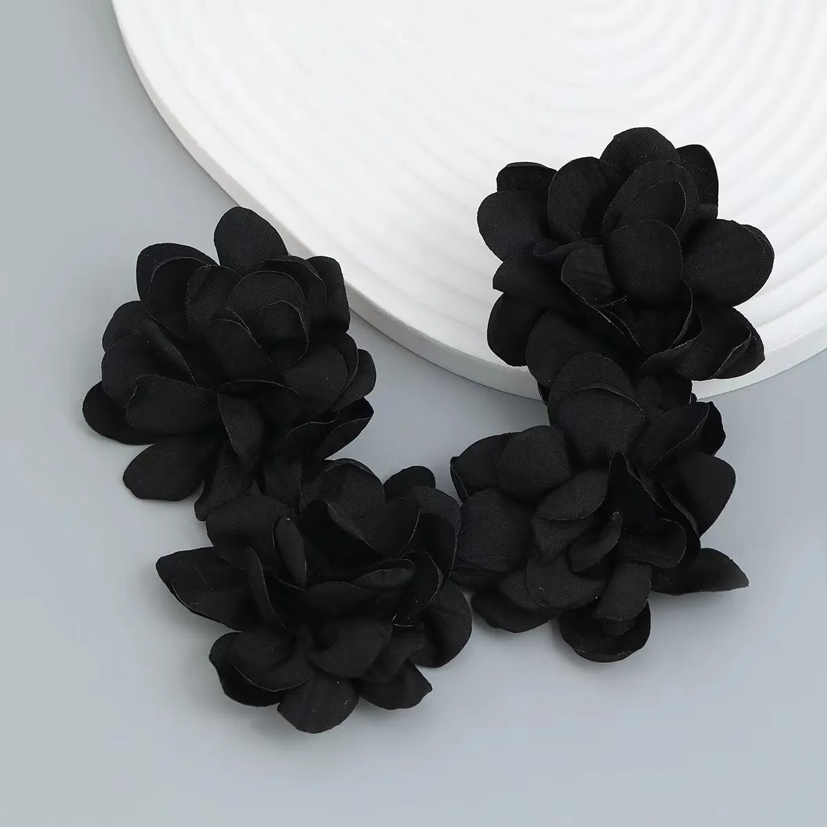 3D FLOWER EARRING Gloria Lanvin