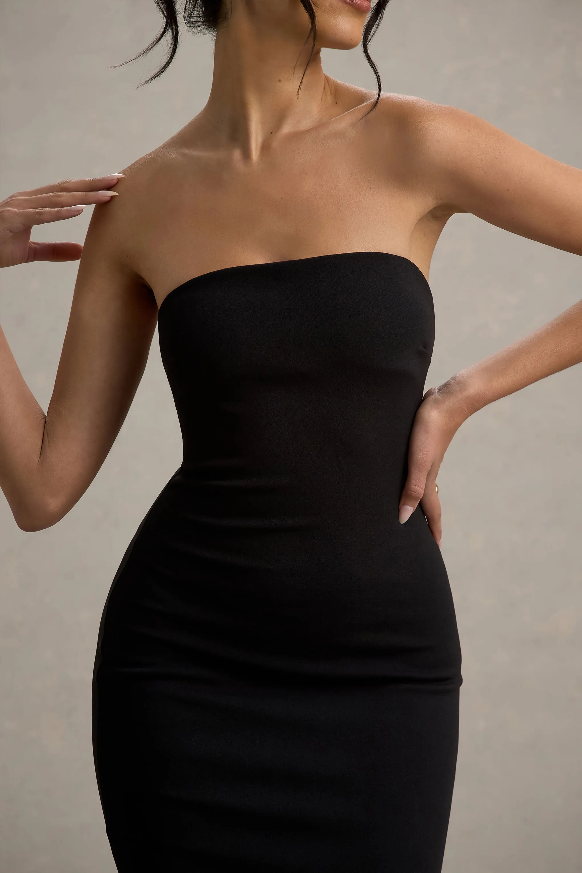 Angela | Black Bandeau Fishtail Maxi Dress Club L London