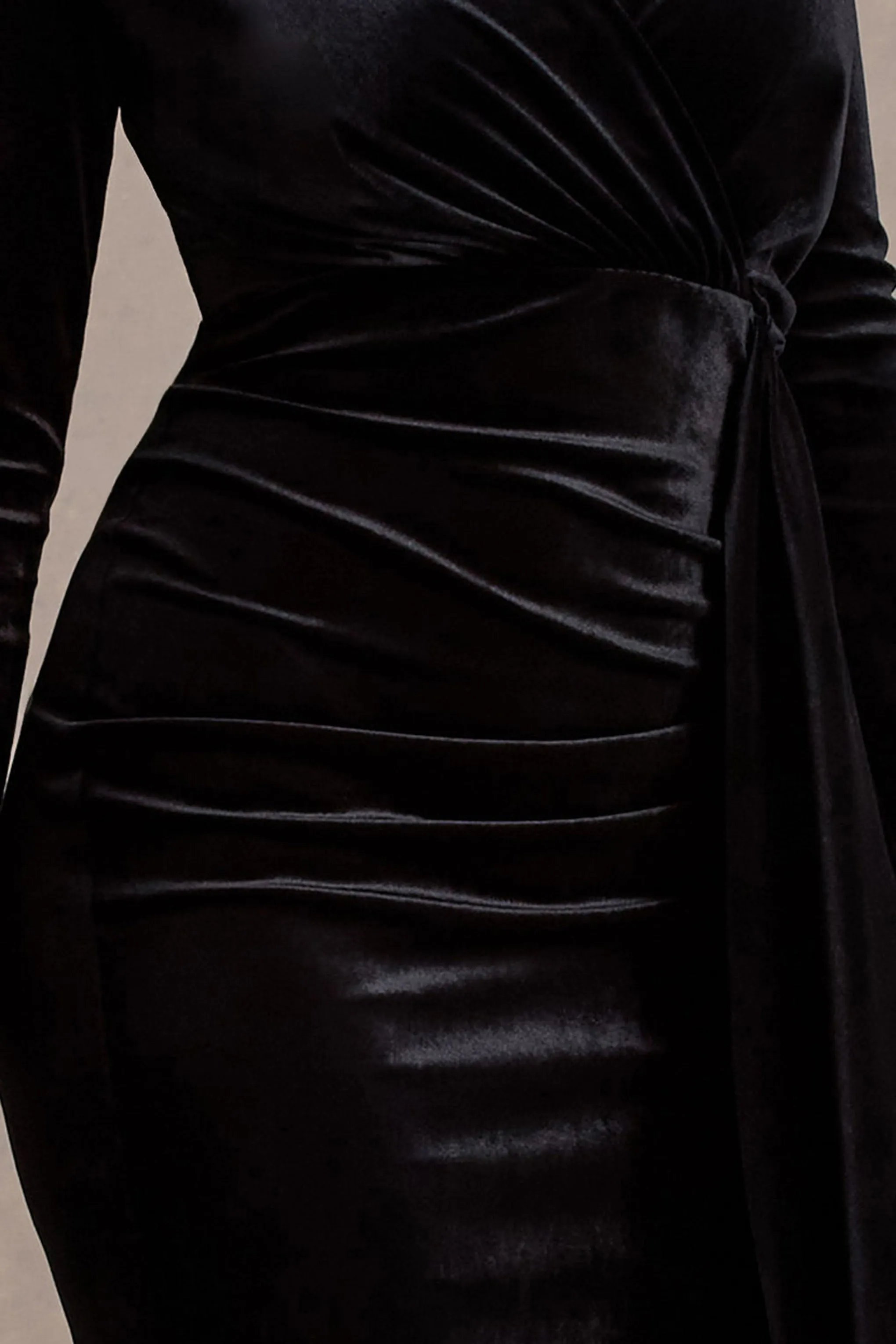 Arcadia | Black Velvet Plunge-Neck Wrap Midi Dress Club L London