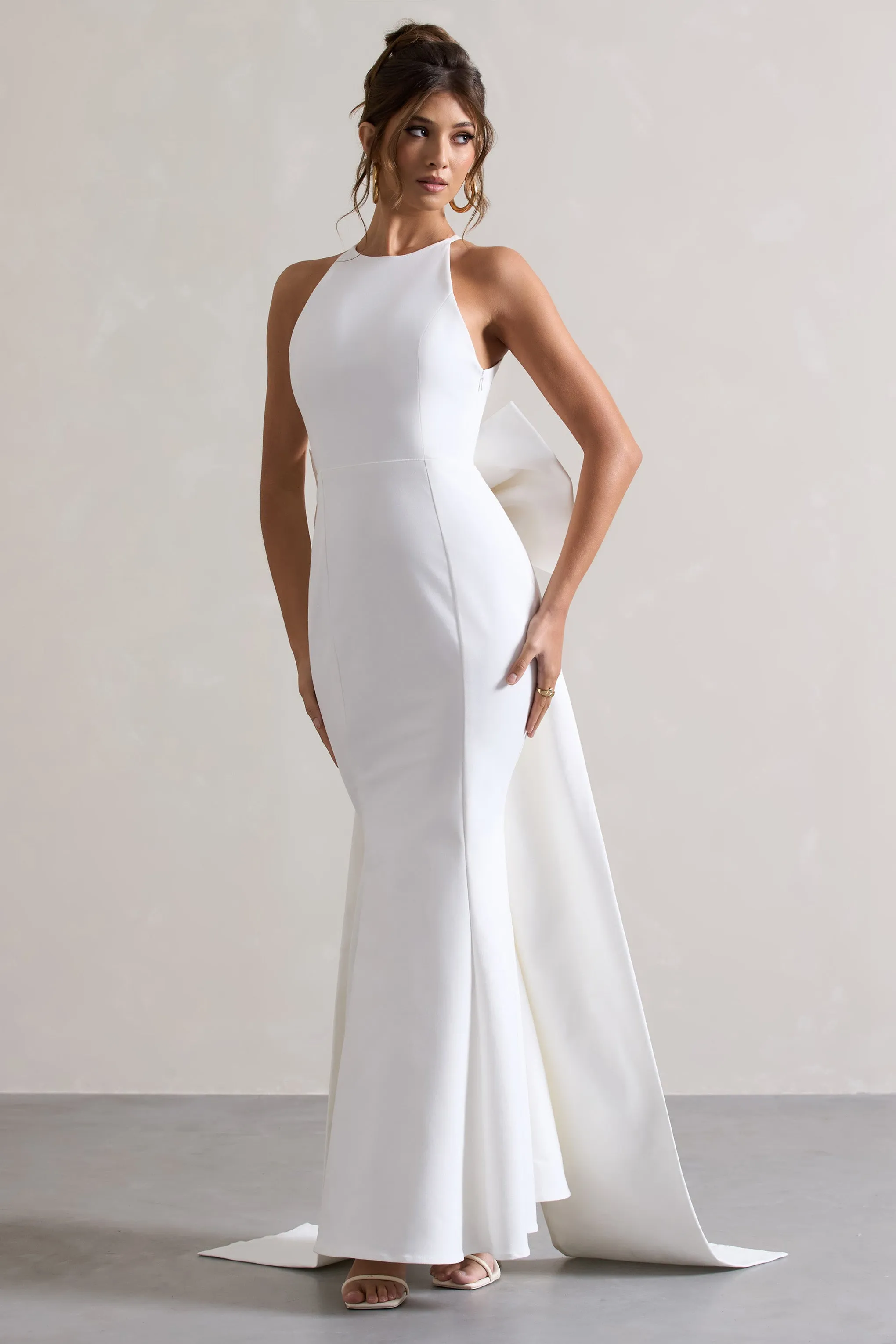 Bestow | White Open-Back Maxi Dress With Oversized White Bow Club L London