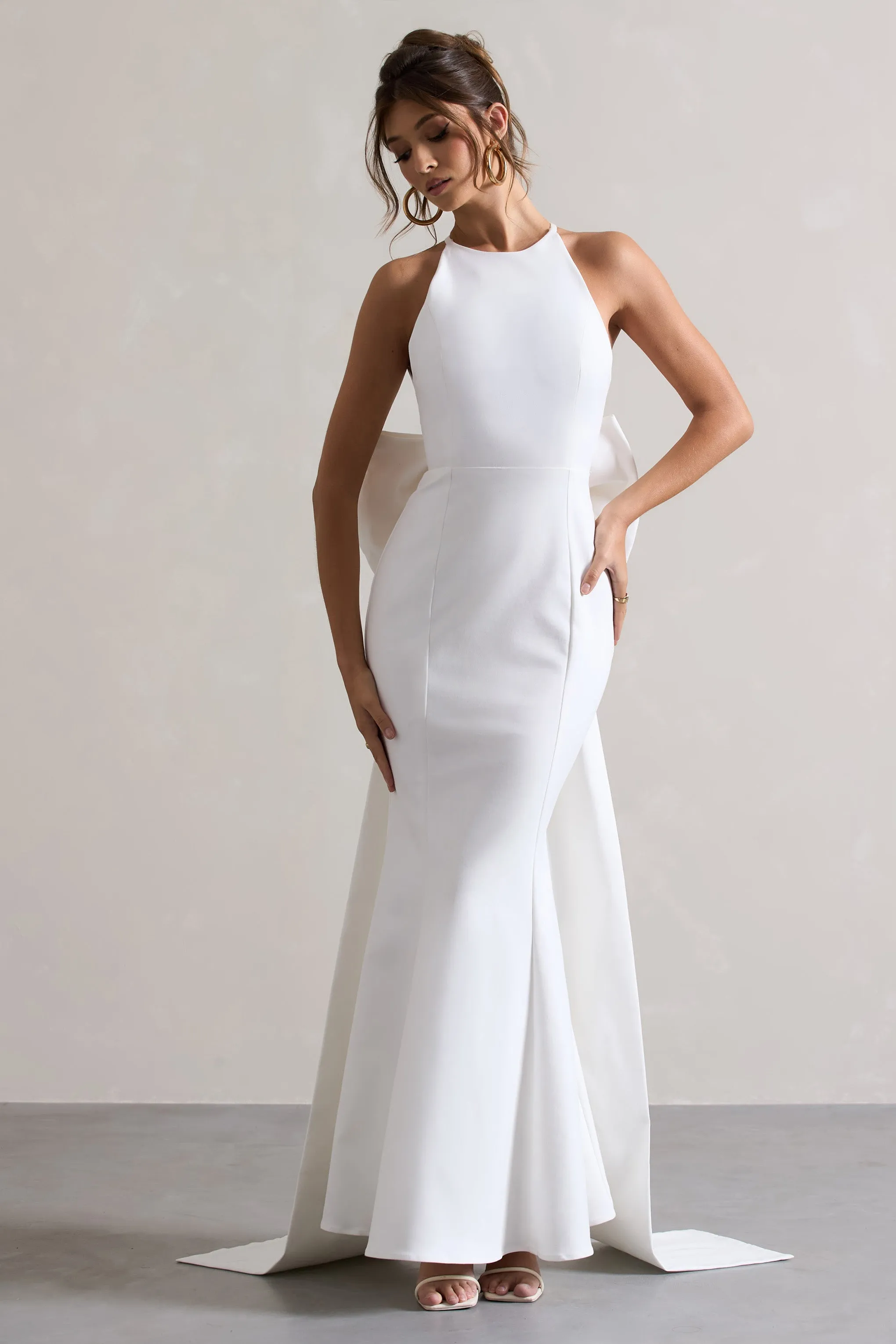 Bestow | White Open-Back Maxi Dress With Oversized White Bow Club L London