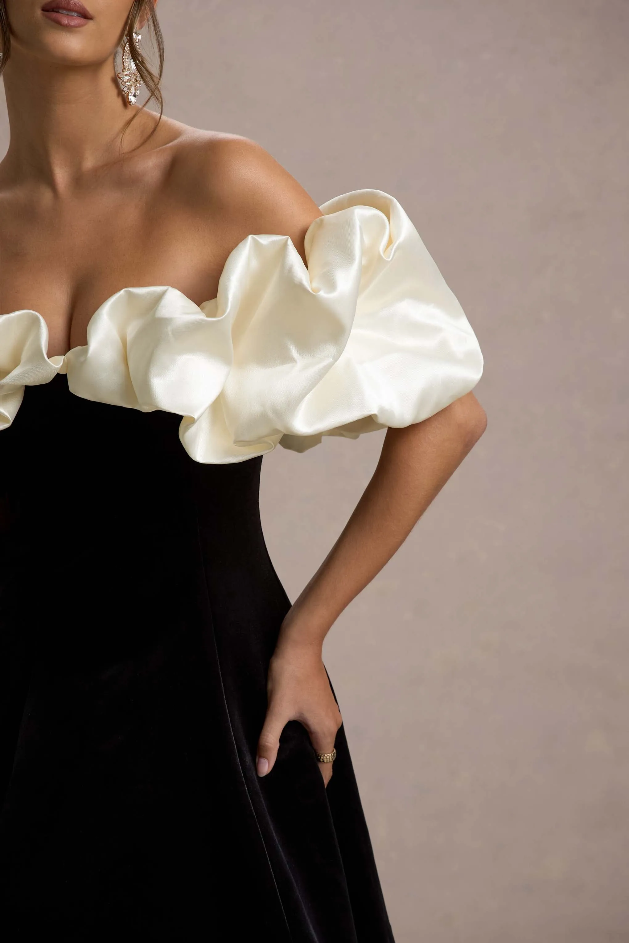 Brynne | Black & Cream Velvet Mini Dress With Satin Puff Sleeves Club L London