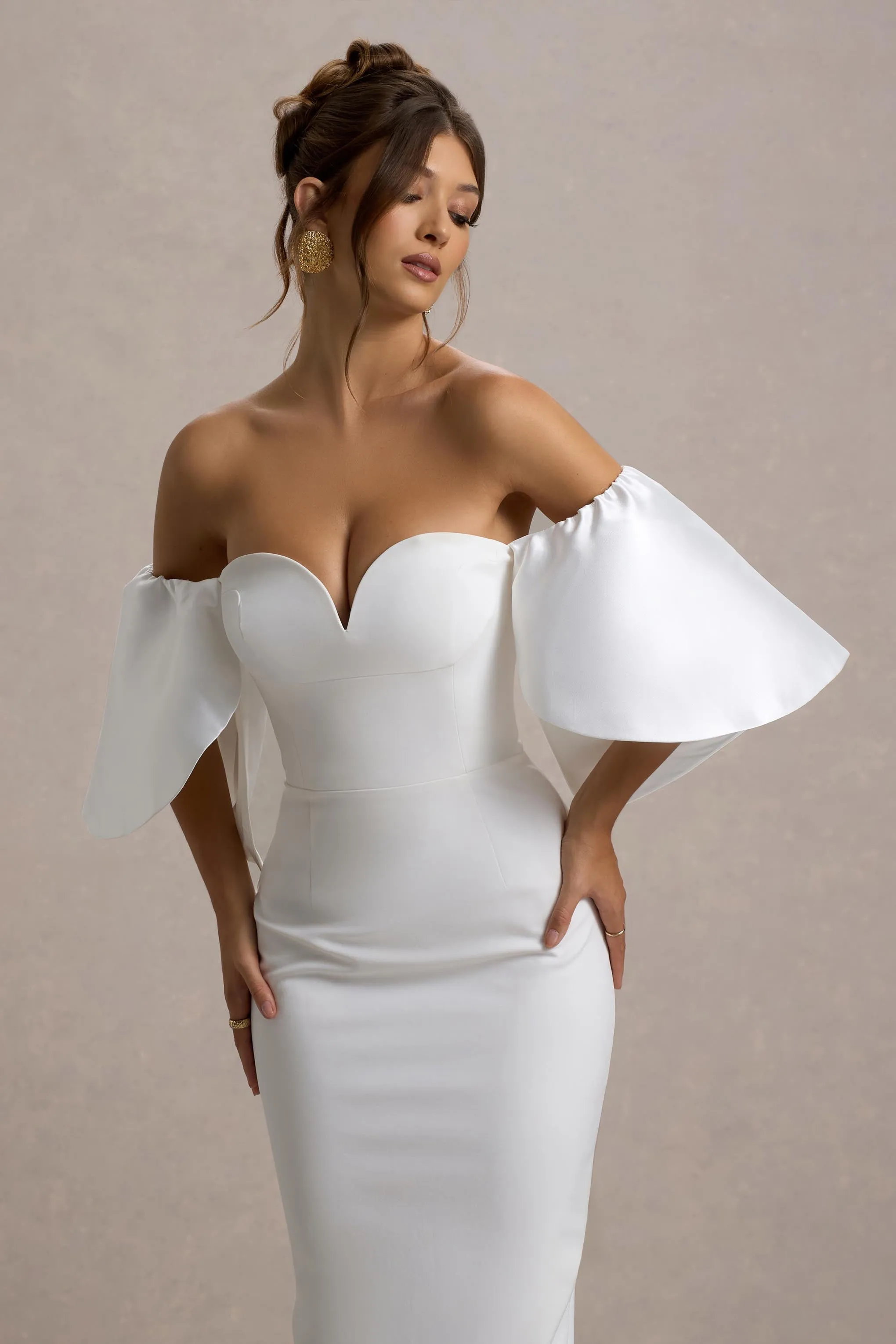 Dalani | White Corset Maxi Dress With Satin Puff Sleeves Club L London