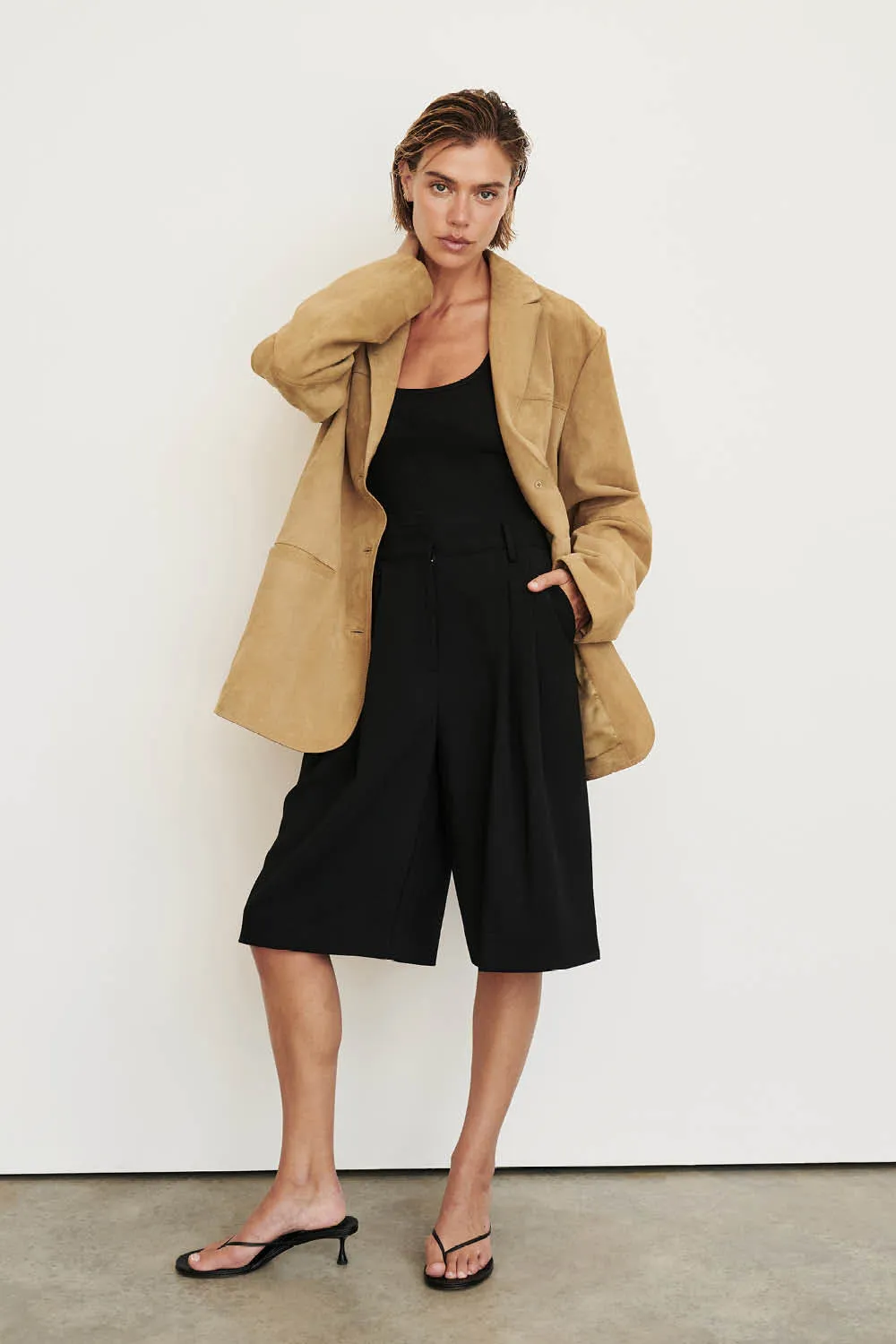Dissh WESTWOOD BLACK BERMUDA SHORT
