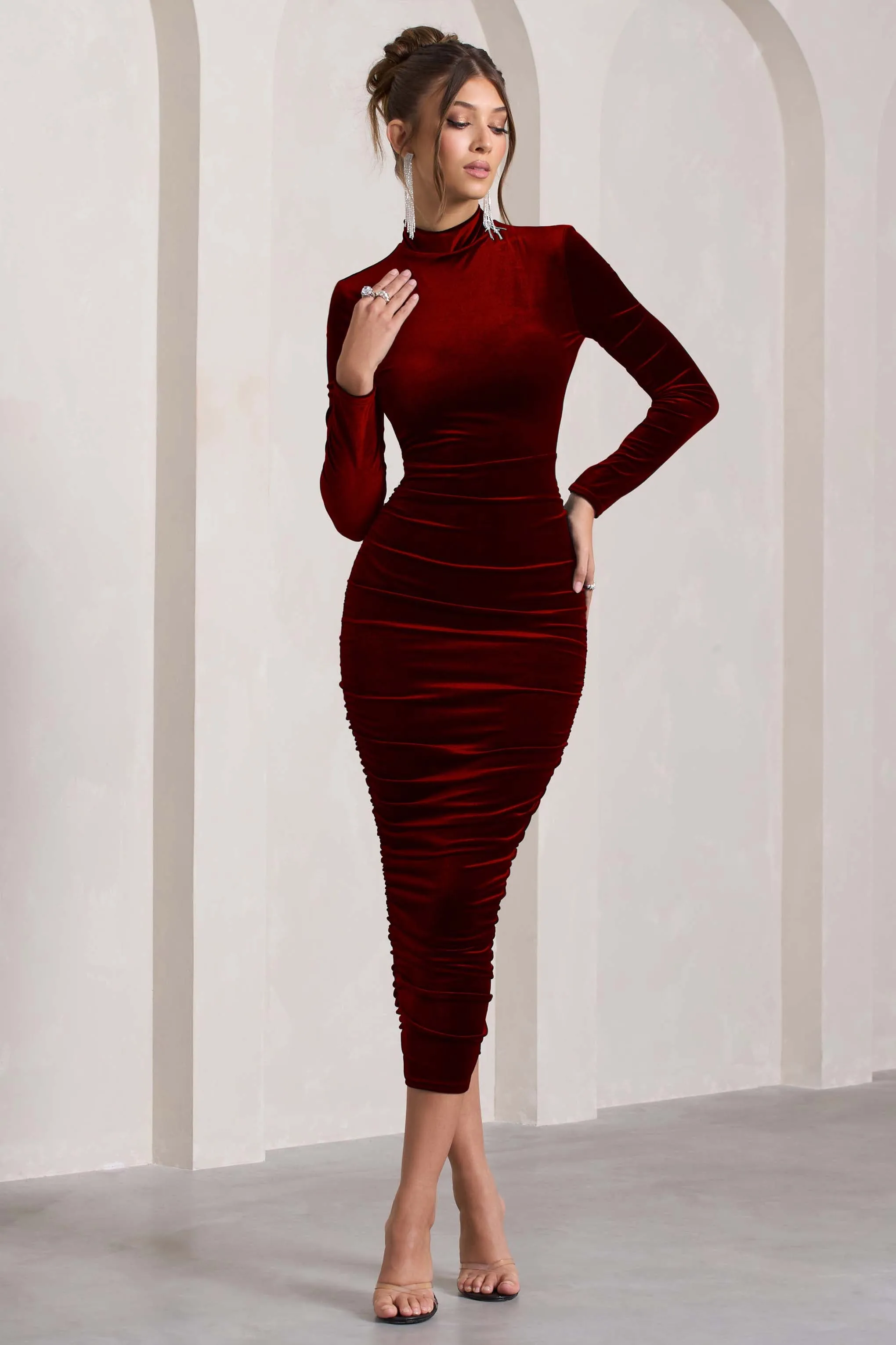 Joanna | Berry Velvet High-Neck Backless Midi Dress Club L London