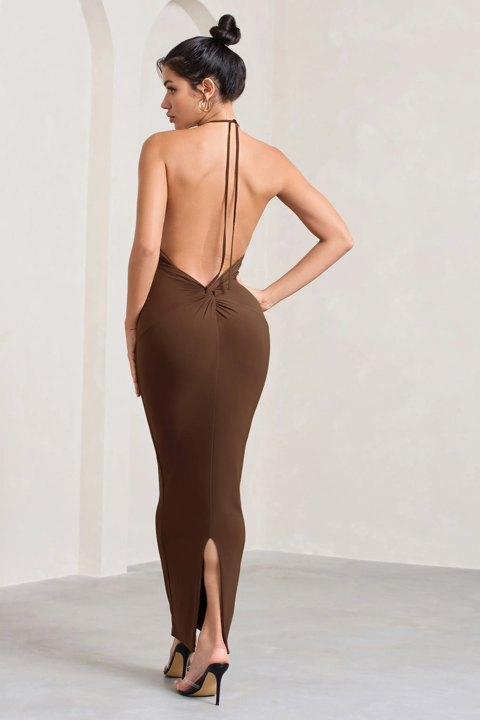 Kirsten | Chocolate Sleeveless Halter-Neck Open-Back Knot Maxi Dress Club L London