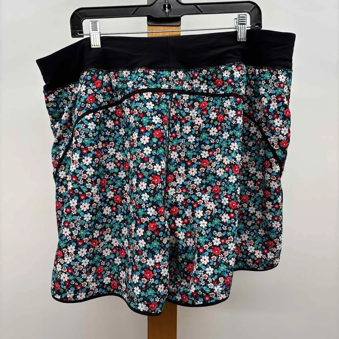 Lands End Women's Size 20W Black Floral Misc. Swimwear