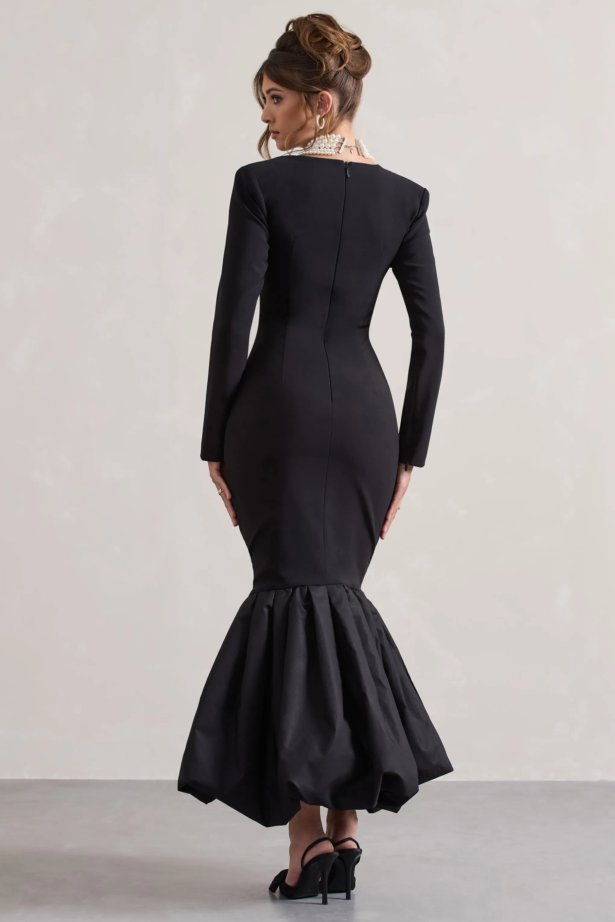 London | Black Sweetheart Maxi Dress With Volume Hem Club L London
