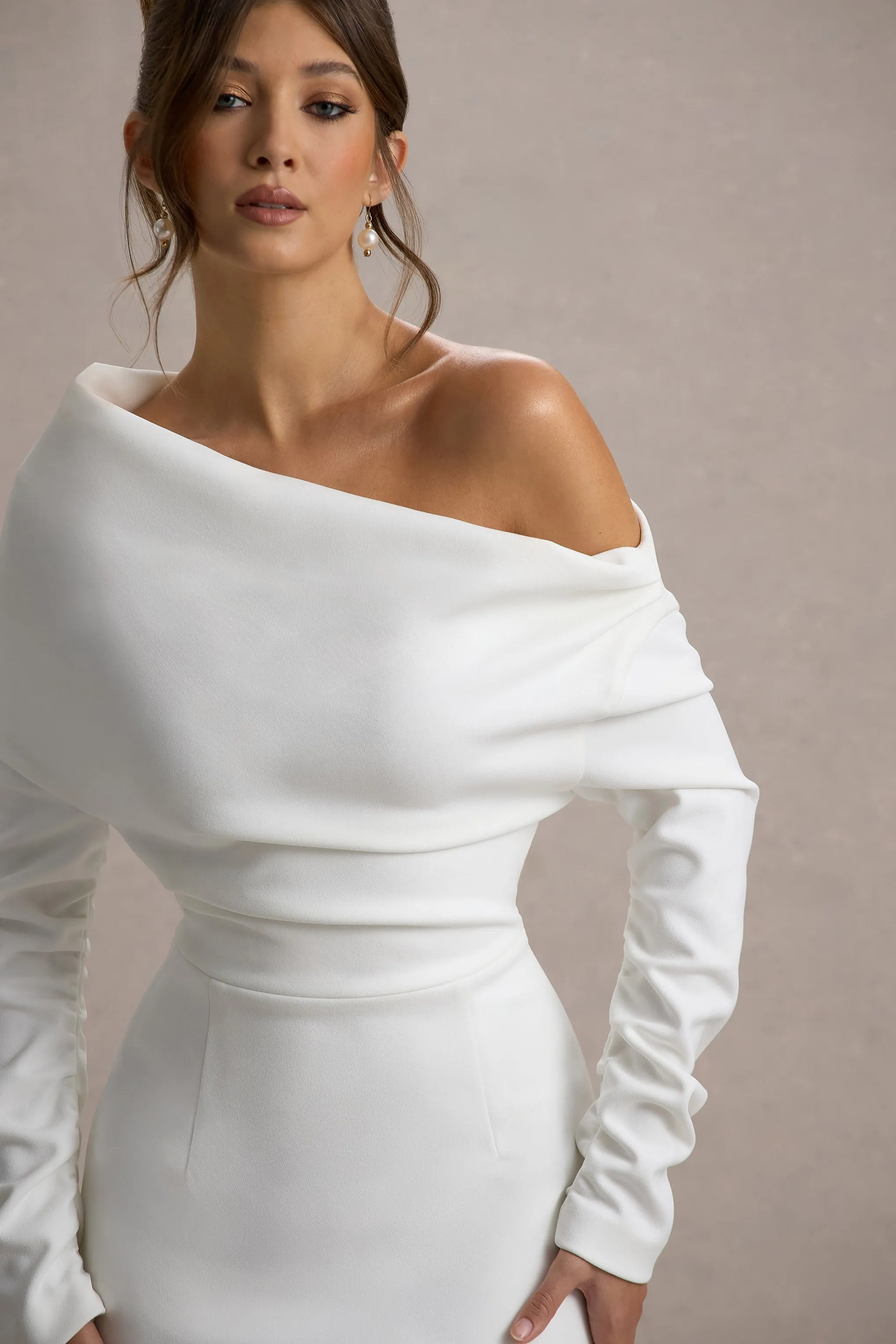 Lou | White One-Shoulder Asymmetric Maxi Dress Club L London