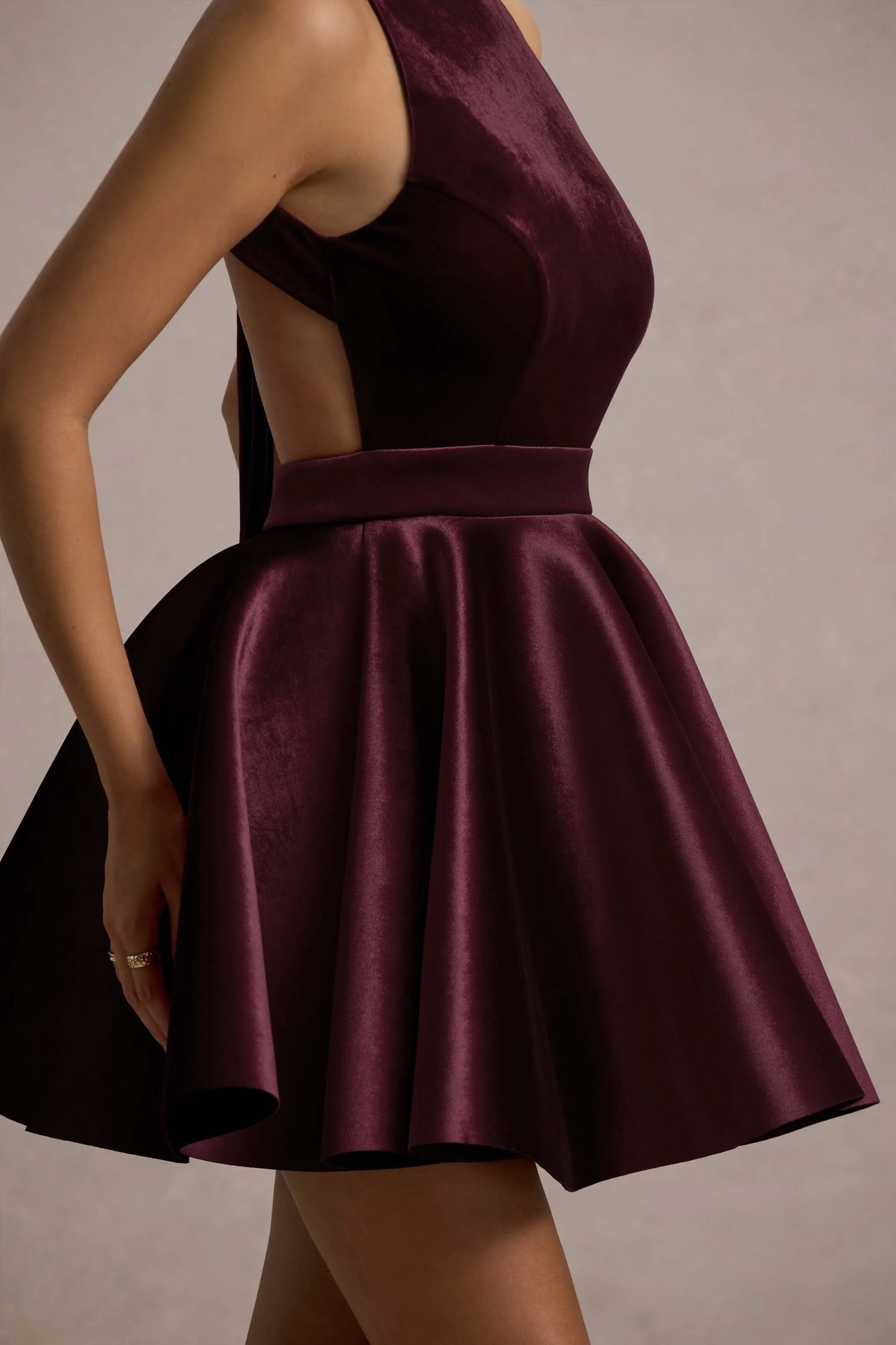Mackie | Port Velvet Sleeveless Skater Mini Dress Club L London