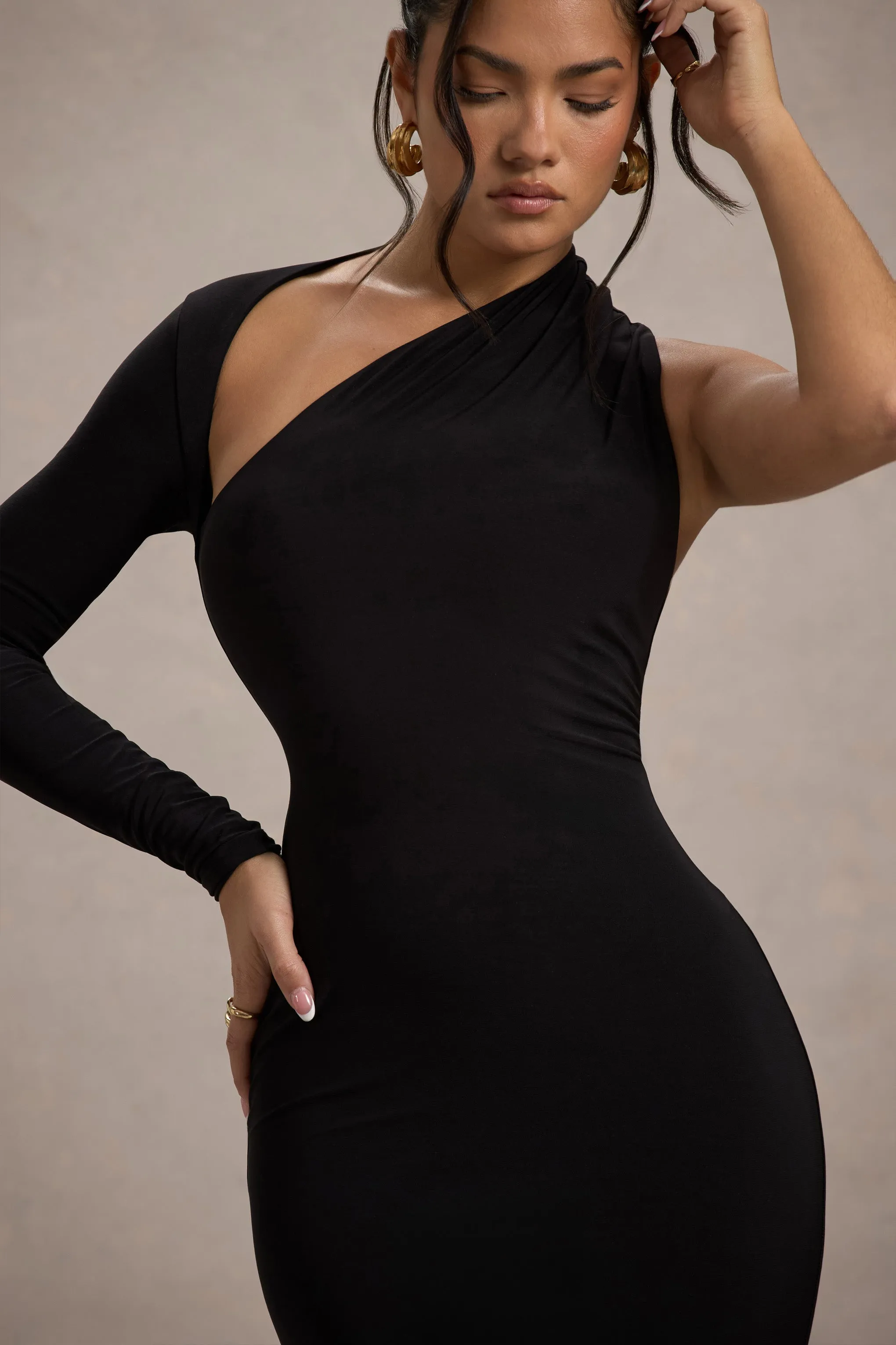 Orsa | Black One-Shoulder Asymmetric Maxi Dress Club L London