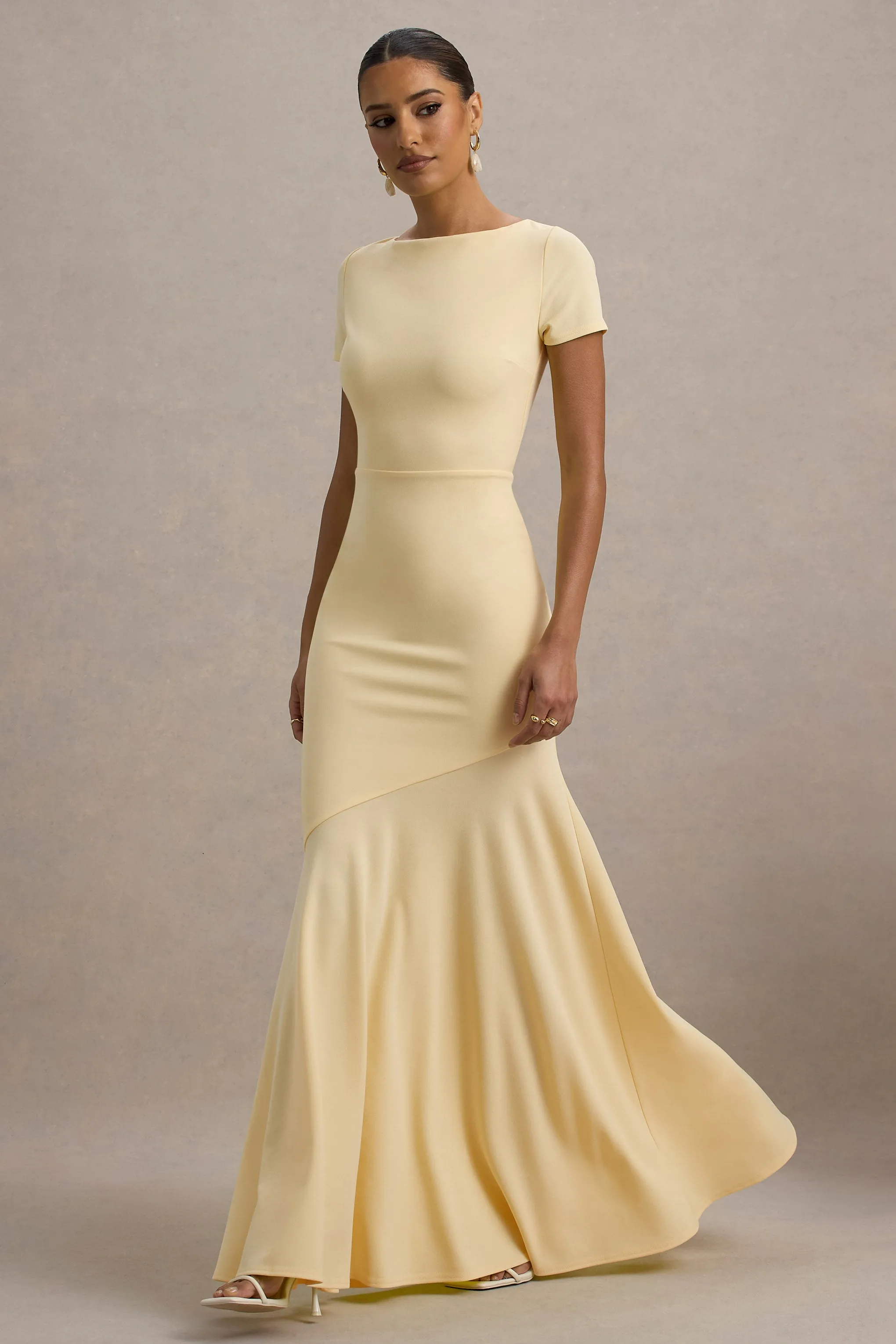 Rian | Pale Lemon Short-Sleeve Maxi Dress Club L London