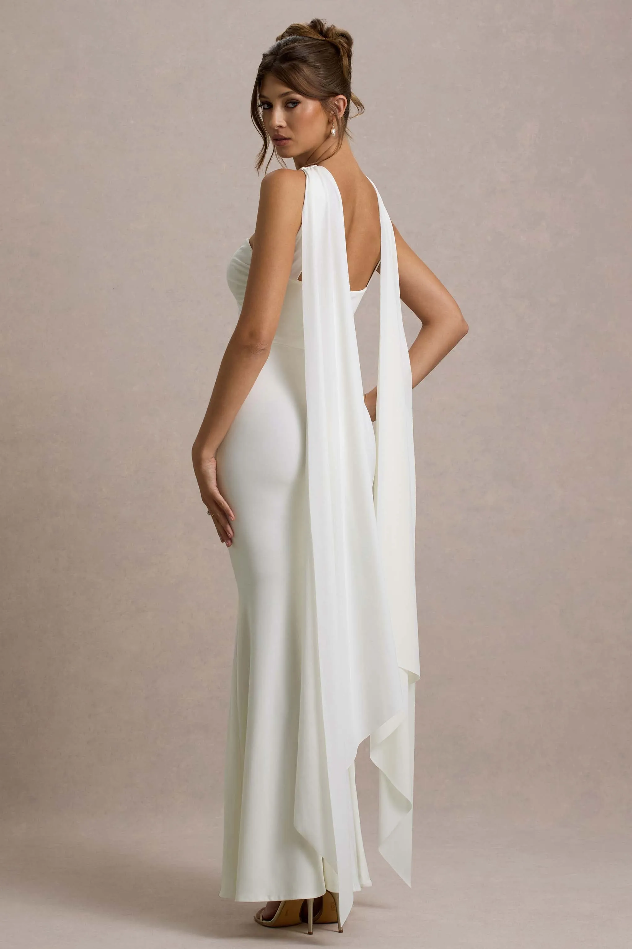 Rosabel | Cream Sweetheart Maxi Dress With Sash Club L London