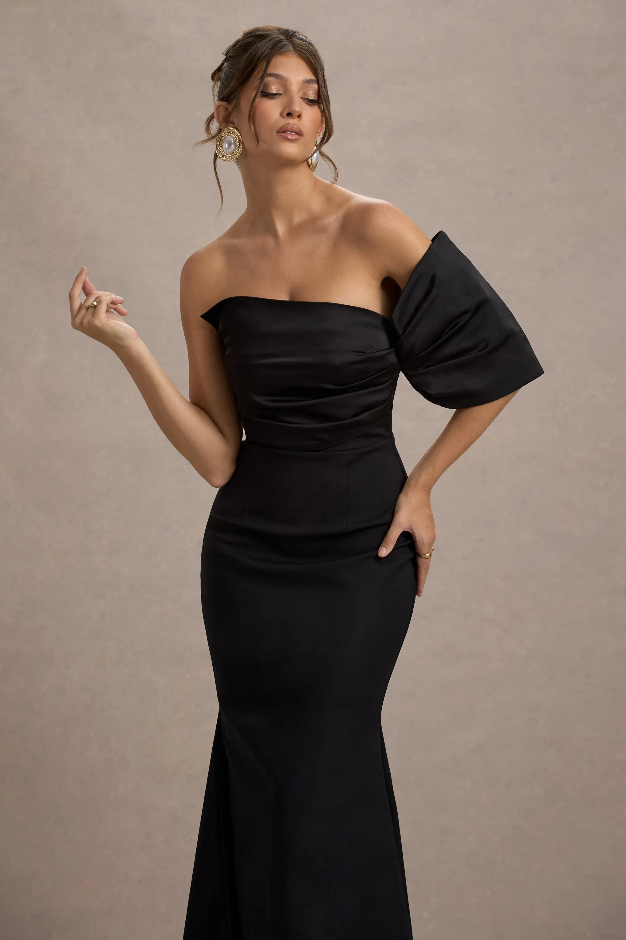 Rosora | Black Asymmetric One-Sleeve Fishtail Maxi Dress Club L London