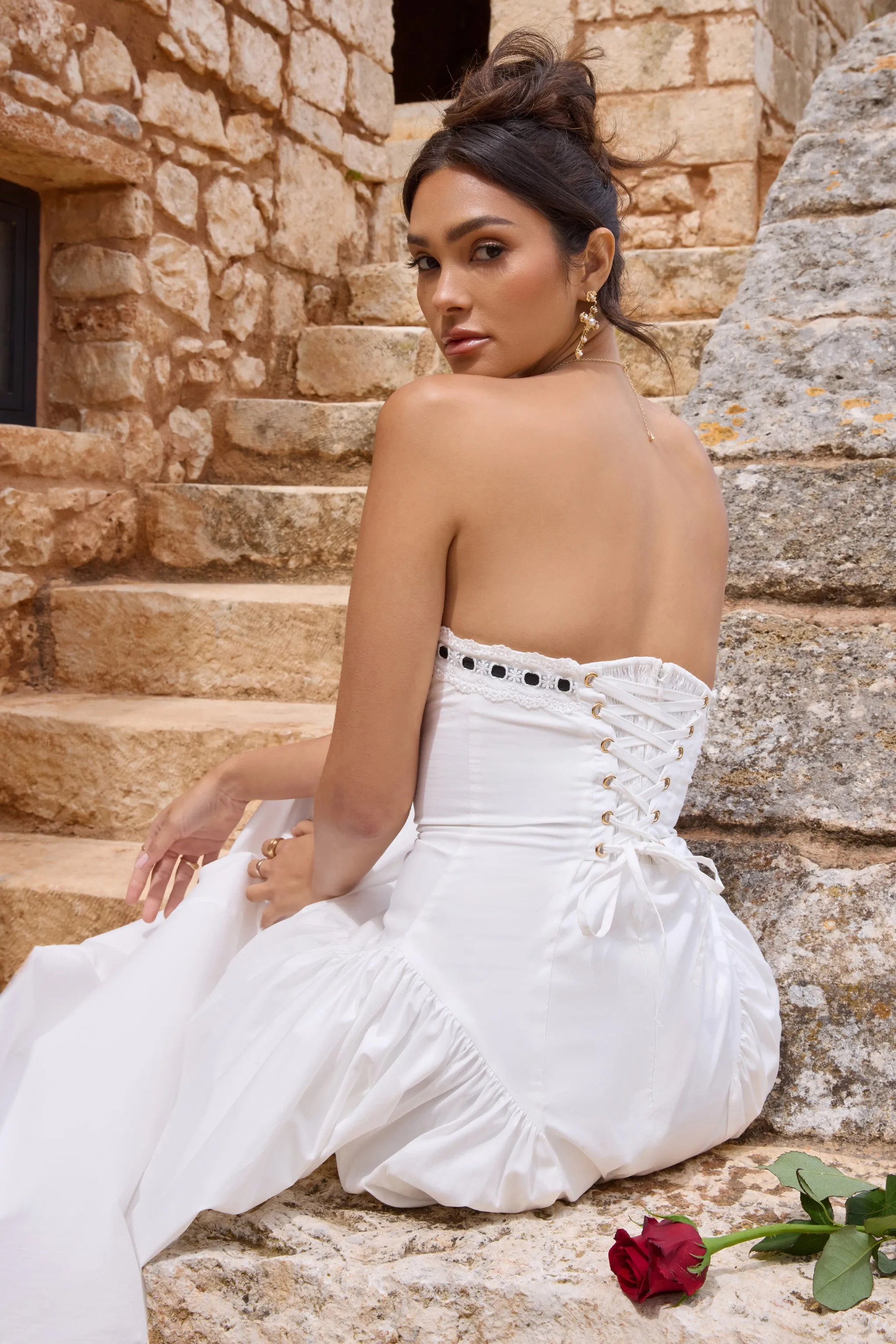 Serrenti | White Poplin Strapless Lace Detail Midi Dress With Volume Skirt Club L London
