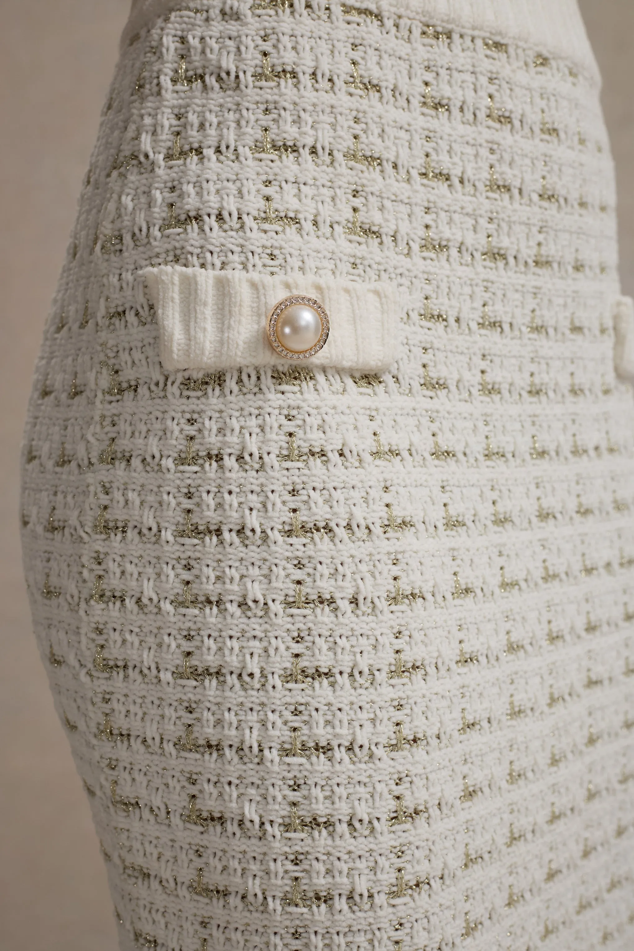 Stellina | Cream Boucle High-Waist Bodycon Midi Skirt Club L London