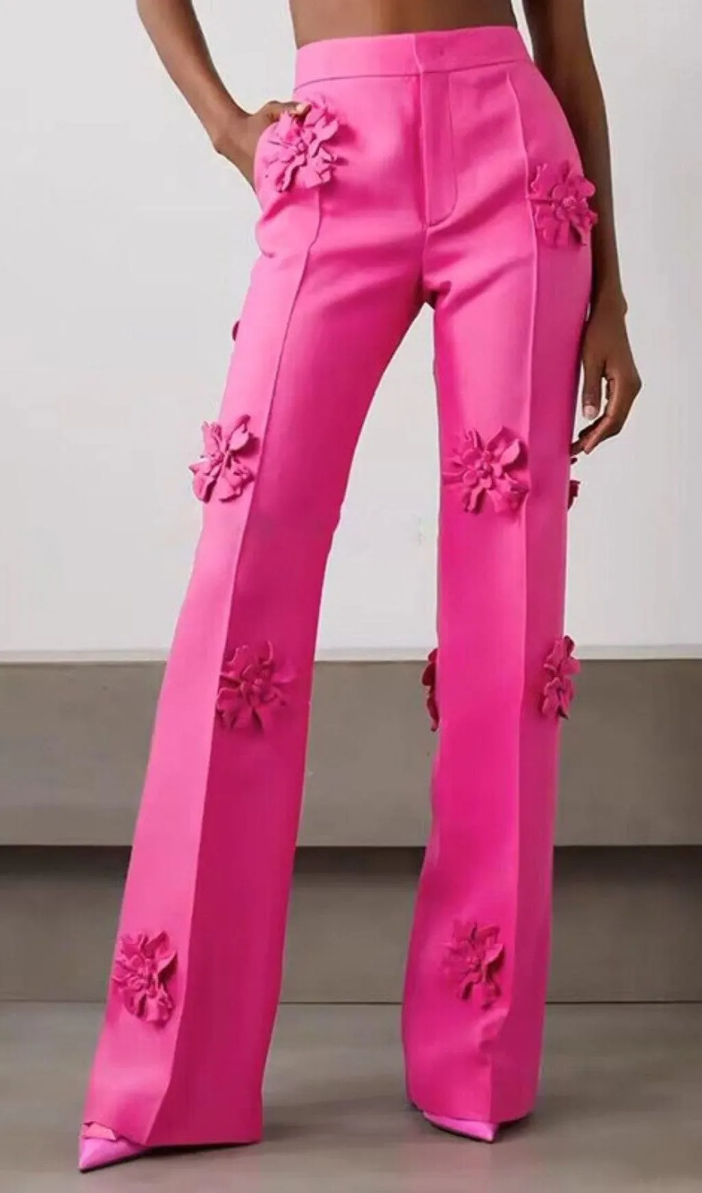STEREO FLOWER MID-RISE JEANS IN PINK Gloria Lanvin