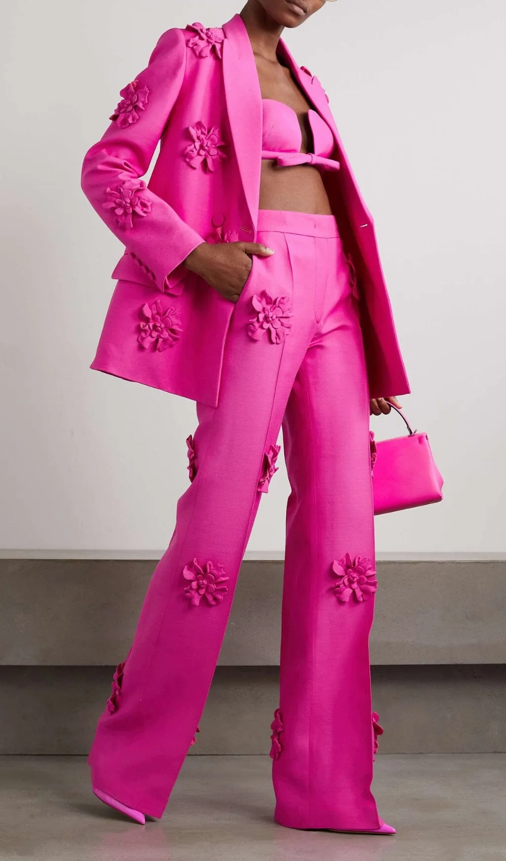 STEREO FLOWER MID-RISE JEANS IN PINK Gloria Lanvin