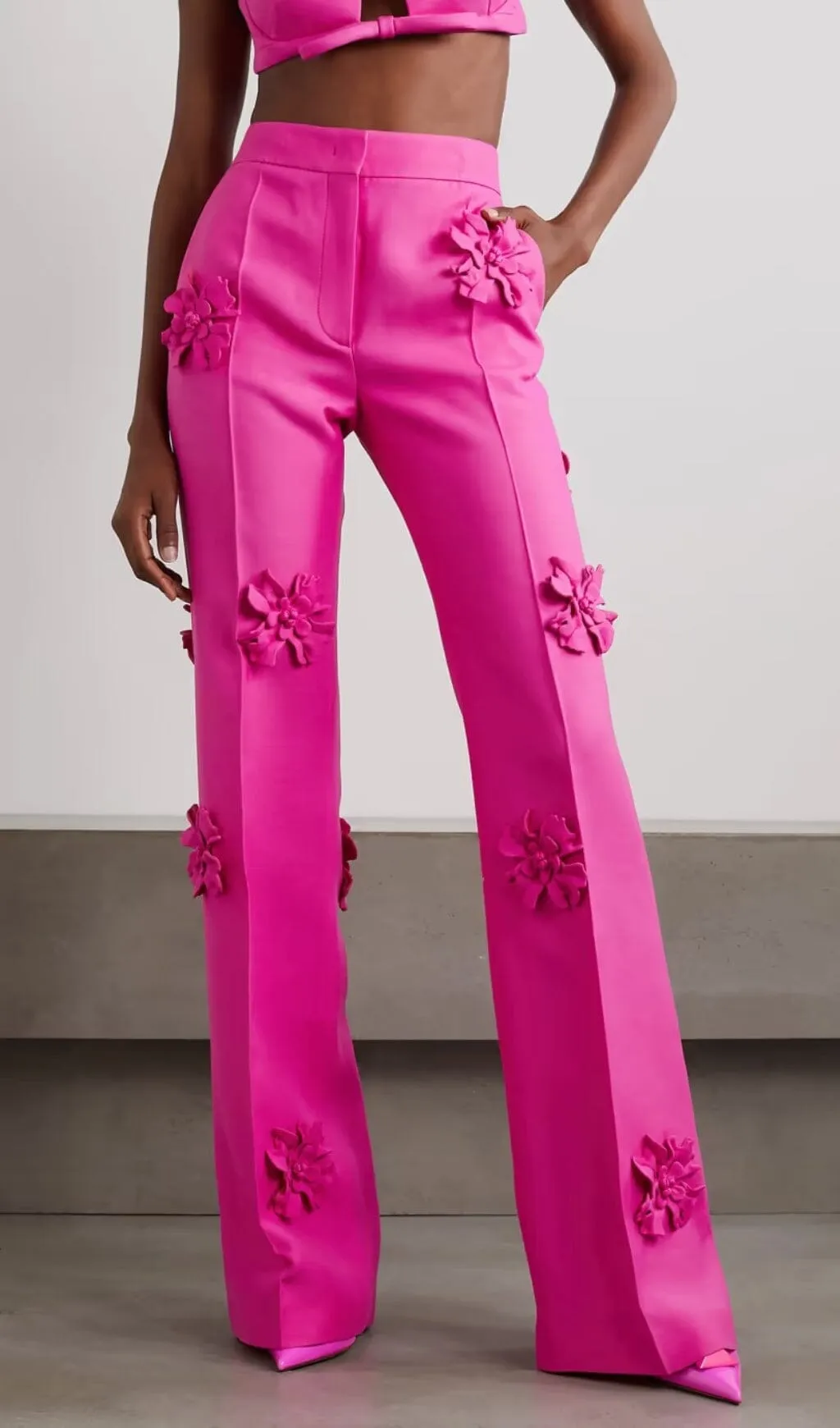 STEREO FLOWER MID-RISE JEANS IN PINK Gloria Lanvin