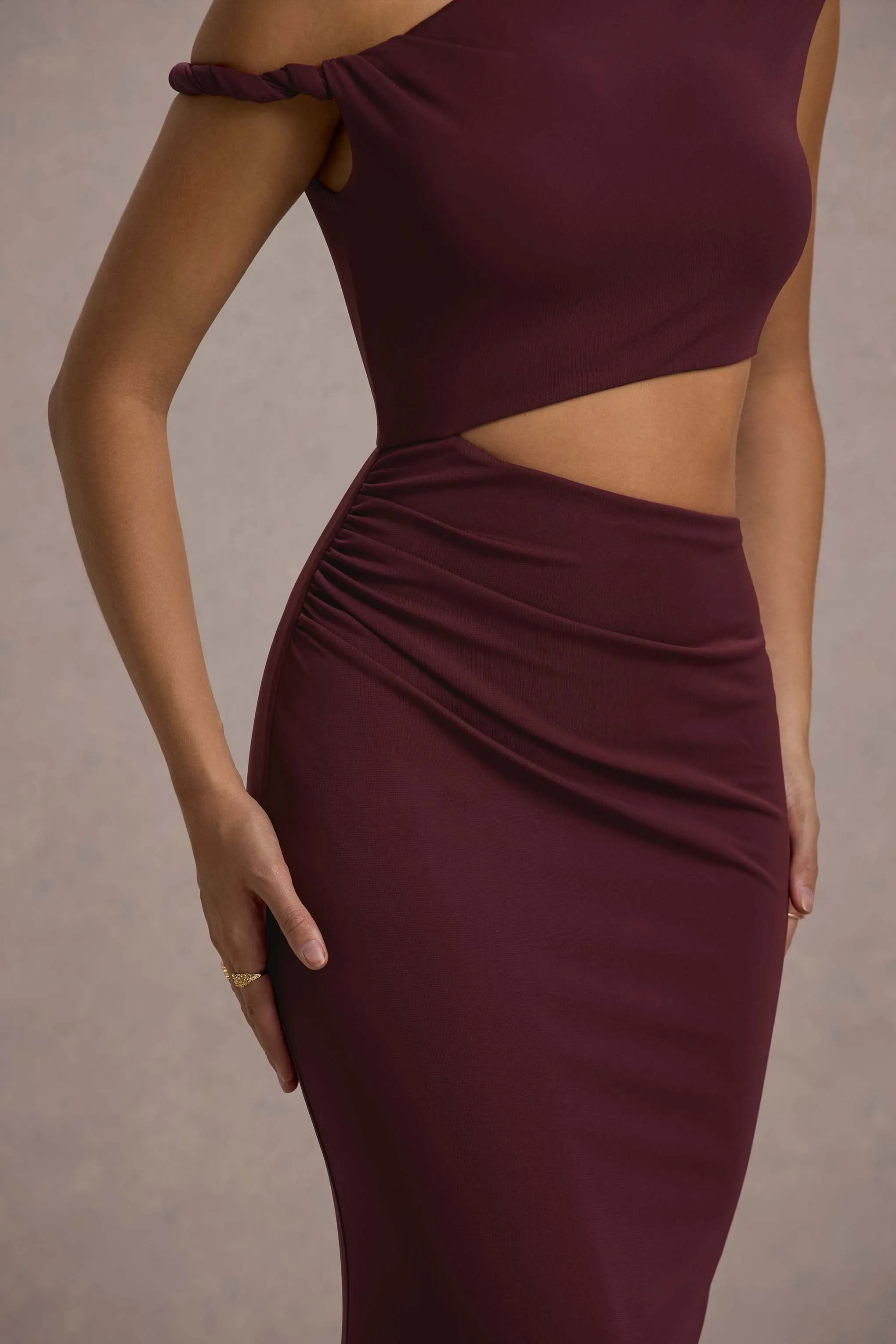 Thaliana | Port Cut-Out Open-Back Maxi Dress Club L London