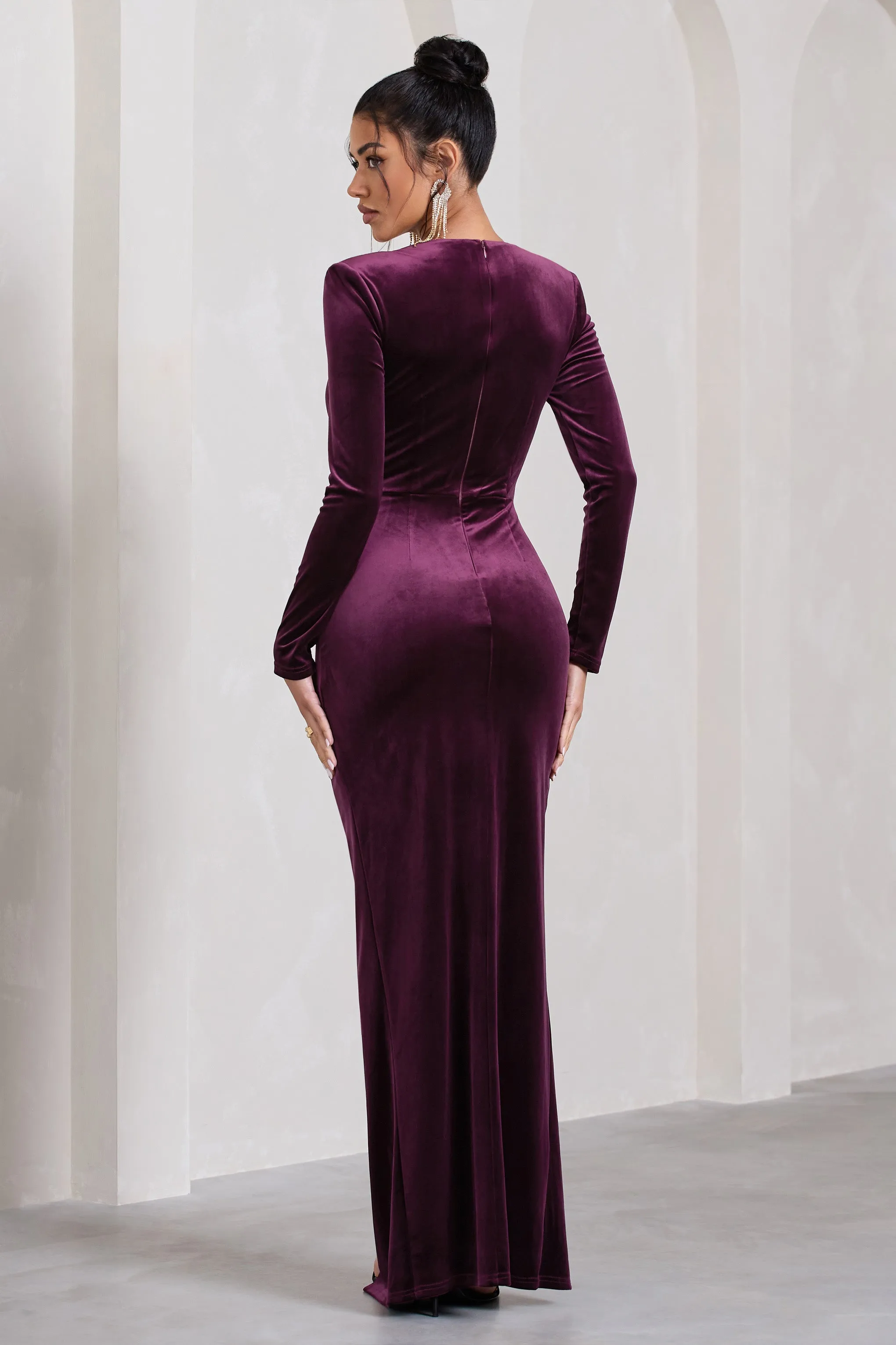 Vin Chaud | Dark Purple Velvet Long-Sleeved Split Maxi Dress Club L London